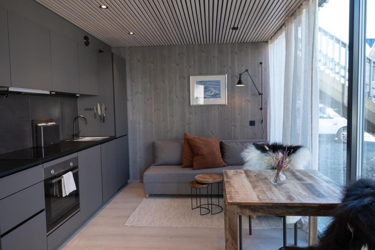 Modern Apartment In Henningsvær Esterno foto